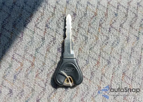 2001 Ford Escort from USA, damaged, VIN 3FAFP13P61R187496